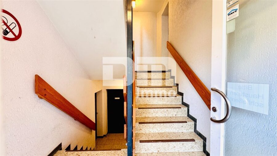 Kompakte Zweizimmerwohnung mit Balkon, Keller ruhig gelegen im Göttinger Zentrum - Haupteingang